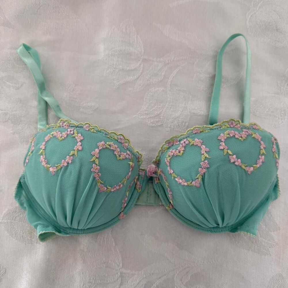 H&M Women's Green and Pink sweetheart lace Bra